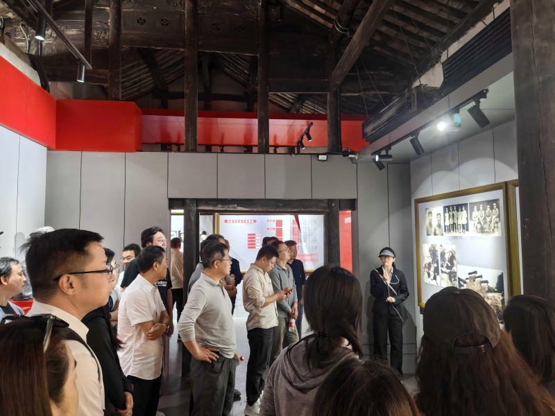 循迹悟思想 发扬铁作风 凝心促践行  韦德1946新材党总支开展主题党日活动3.jpg